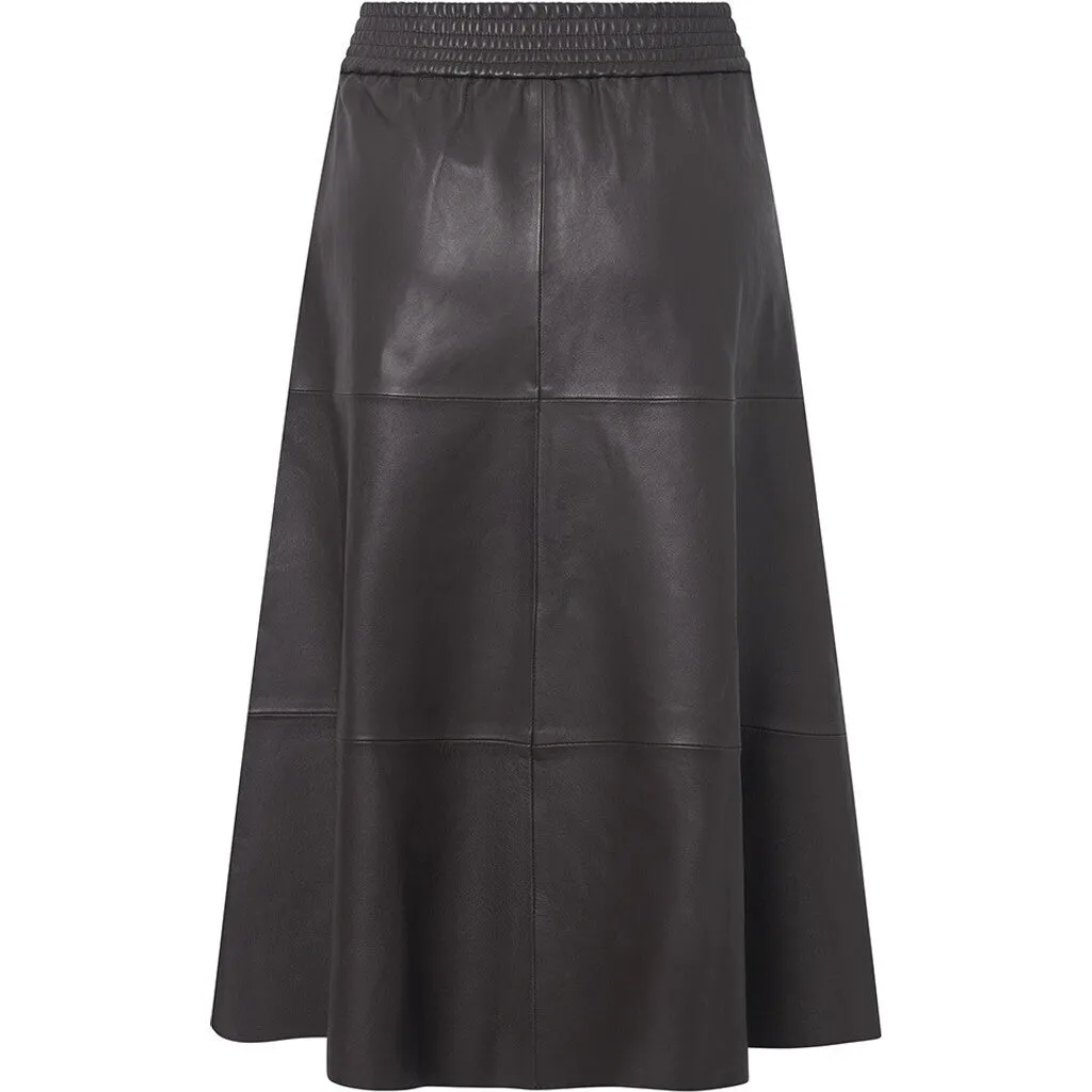 Everlyn leather skirt with elastic in waist / 50648 - Chocolate