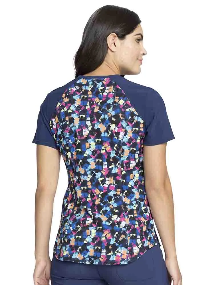 Infinity Women's V-Neck Print Top | Tech Texture