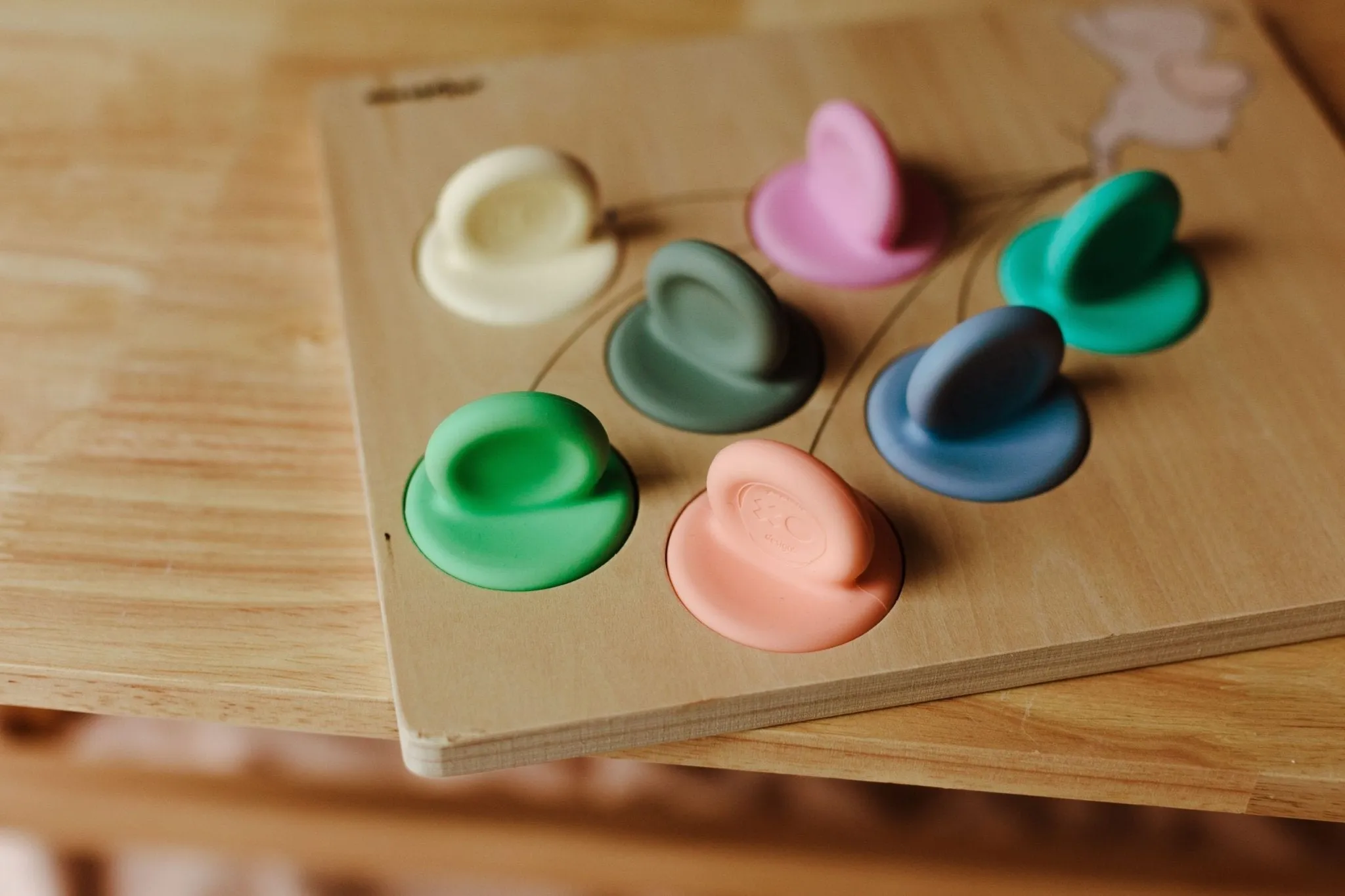 Jellystone Balloon Colour Sorter -  Rainbow Pastel
