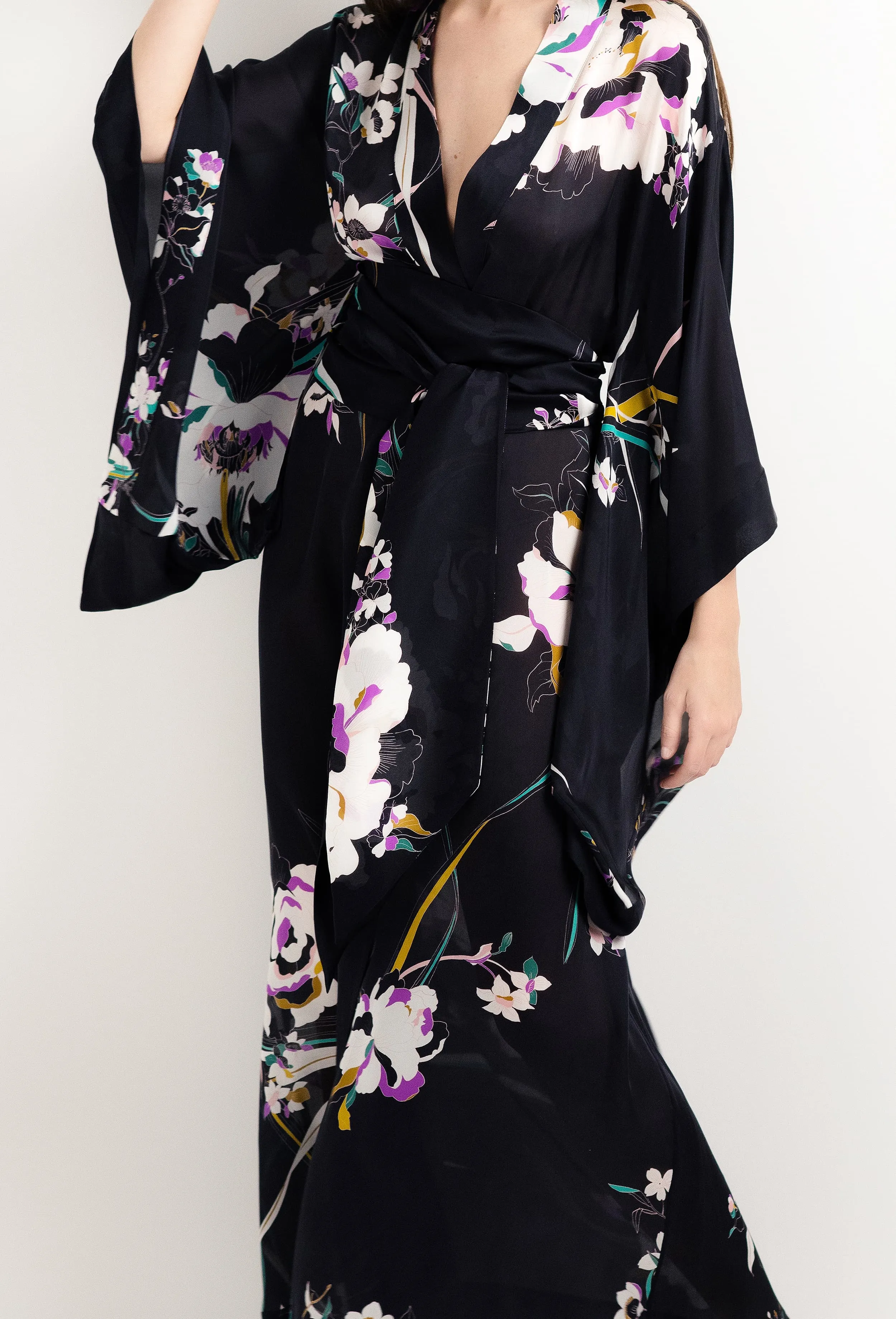 Long silk kimono - Shadow of paradise Black