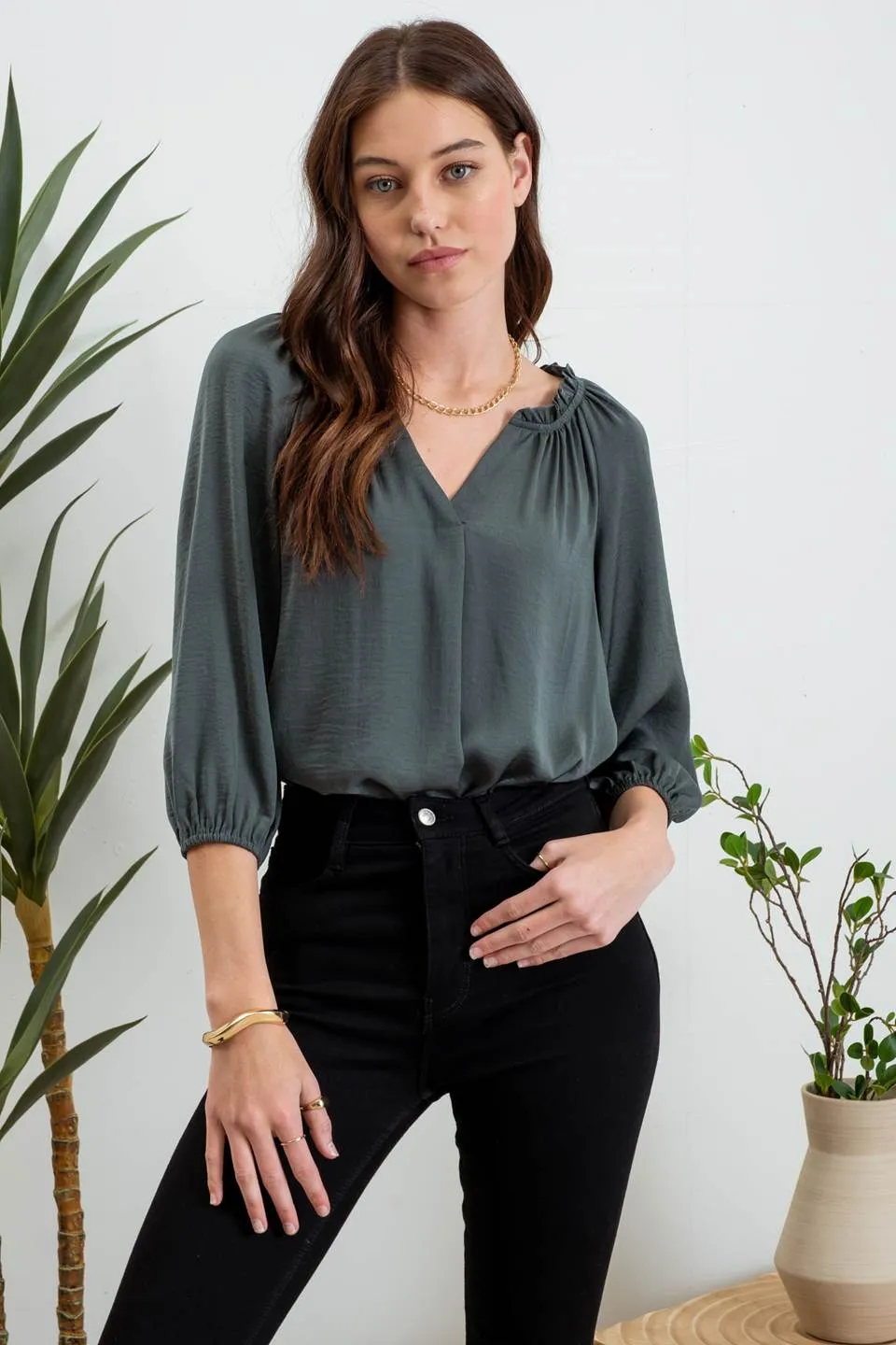 SPLIT NECK 3/4 BALLOON SLEEVE BLOUSE