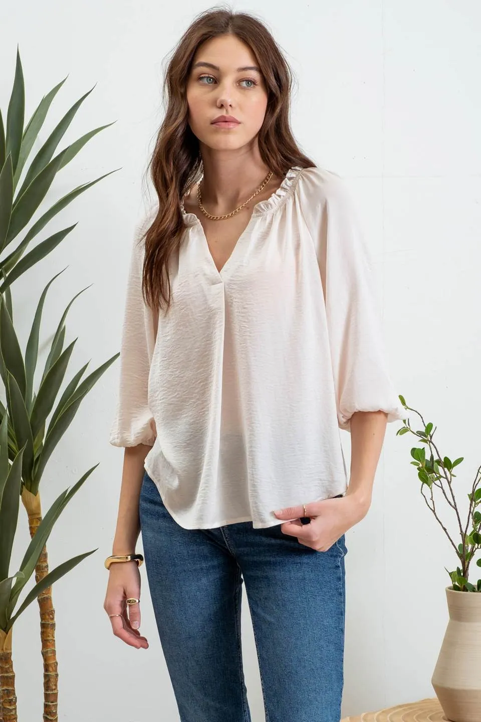SPLIT NECK 3/4 BALLOON SLEEVE BLOUSE