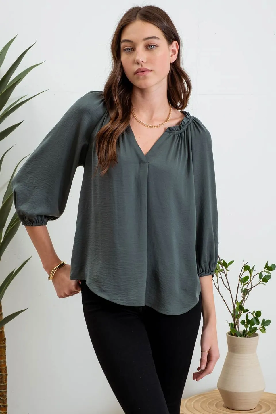 SPLIT NECK 3/4 BALLOON SLEEVE BLOUSE