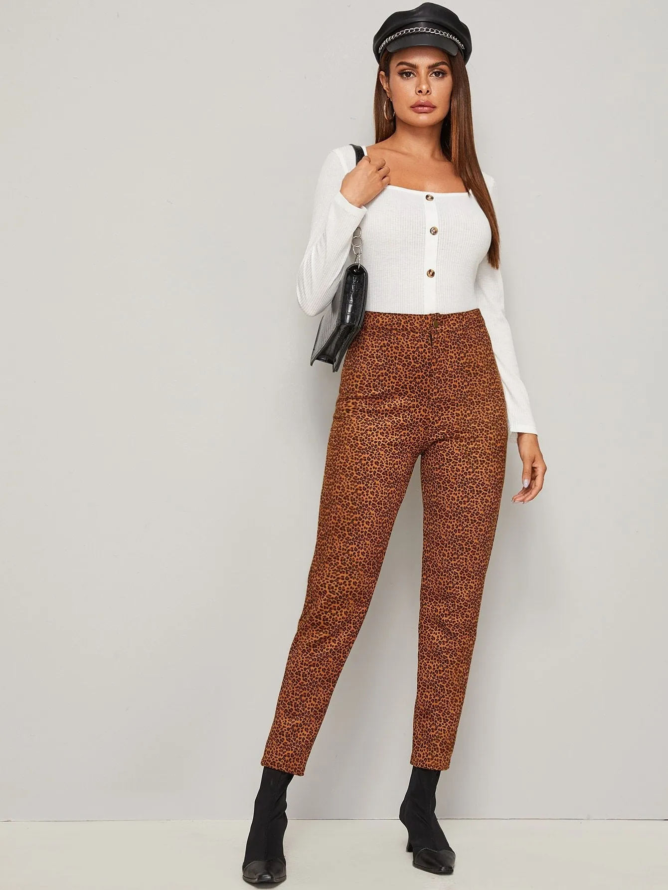 Square Neck Buttoned Slim Tee