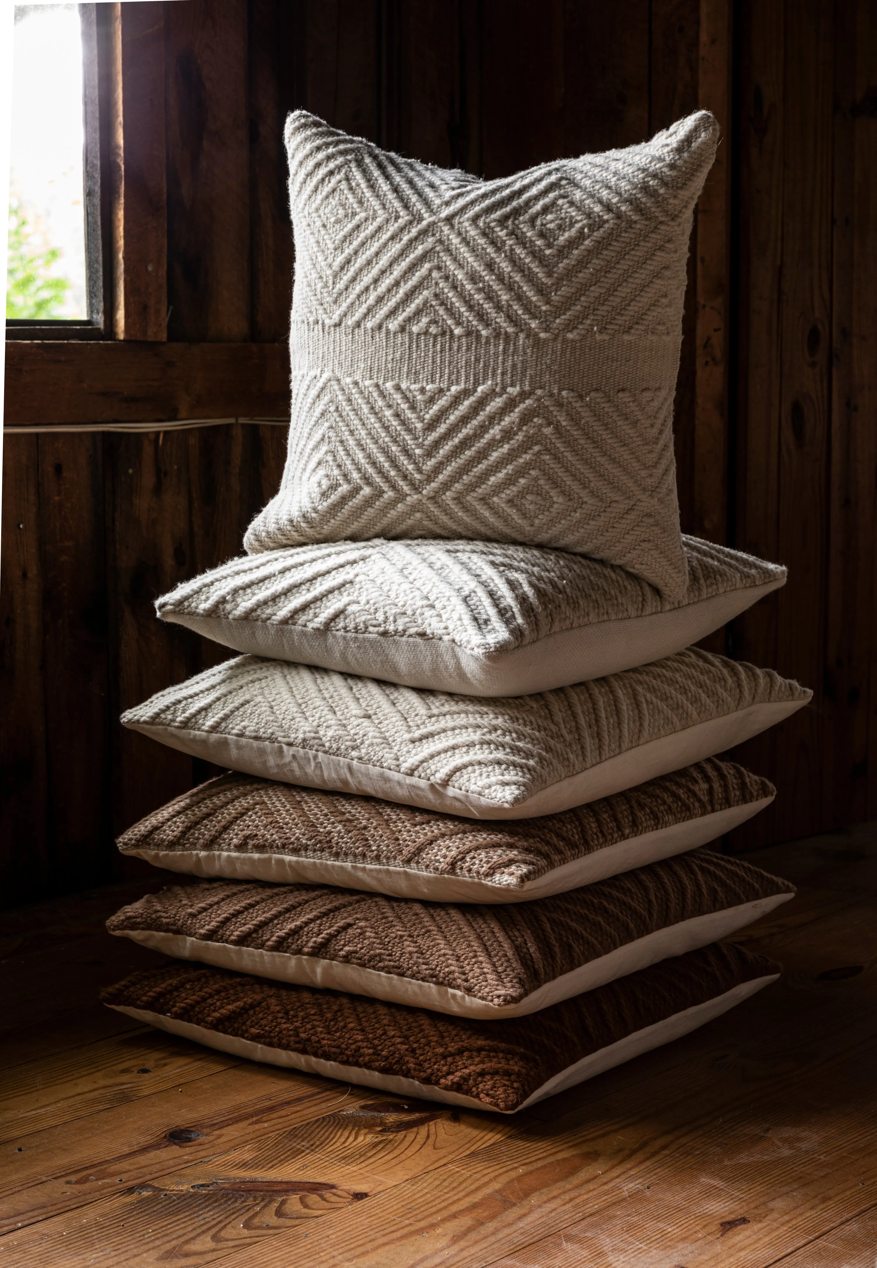 Tierra Pillow Chestnut